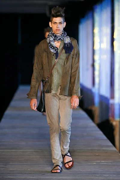 Look 21